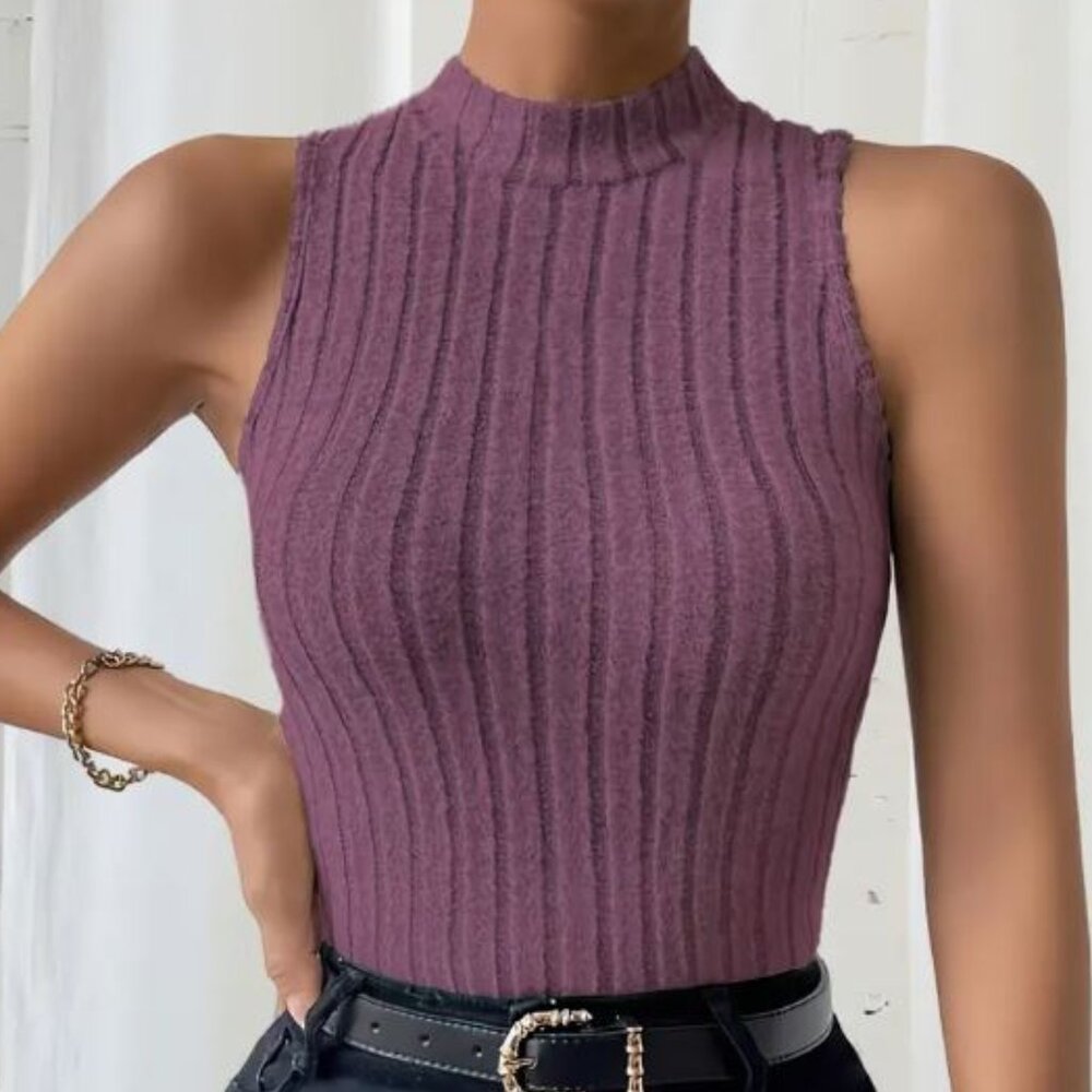 Purple sleeveless top - Medium